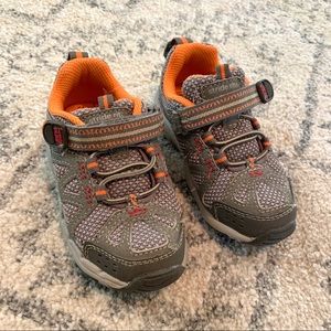Stride Rite Ian Sneaker